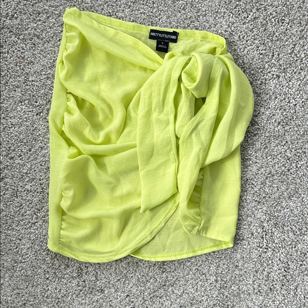 PrettyLittleThing Neon Lime Short Sarong